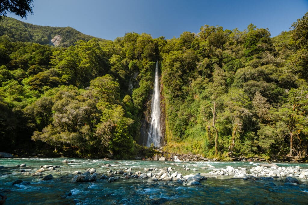 thunder-creek-falls-new-zealand