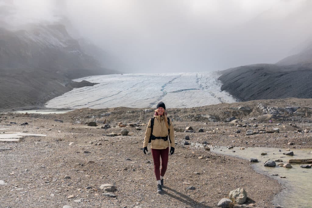 toe-athabasca-glacier-hike