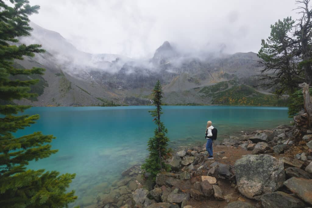 upper-Joffre-lakes-moody-hiker