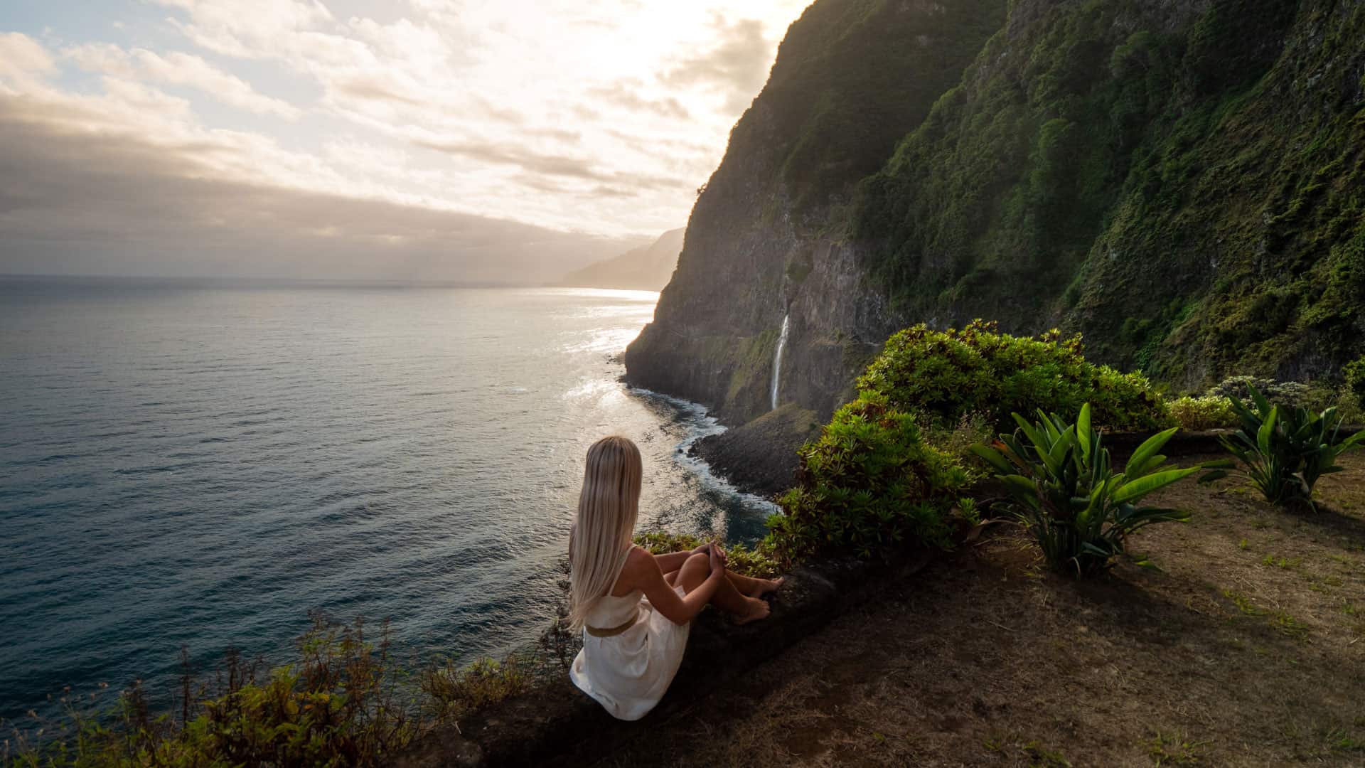 Véu-da-Noiva-waterfall-viewpoint-slider
