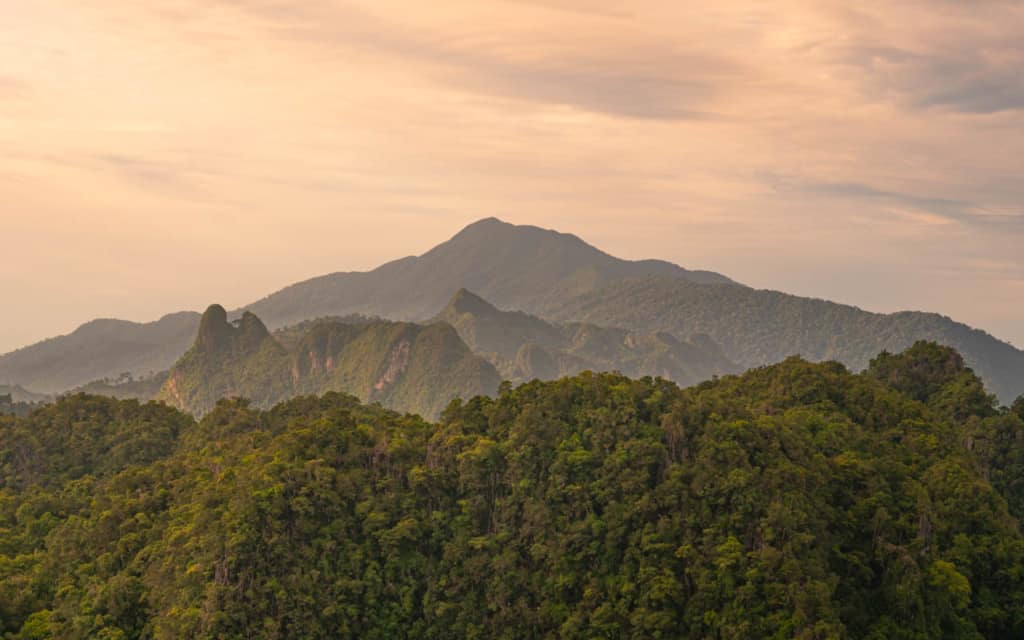 view-mountains-tiger-cave-temple-krabi view-mountains-tiger-cave-temple-krabi