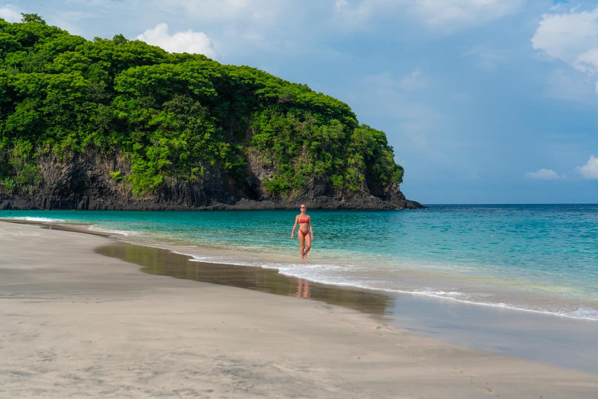 virgin-beach-bali-walking virgin-beach-bali-walking