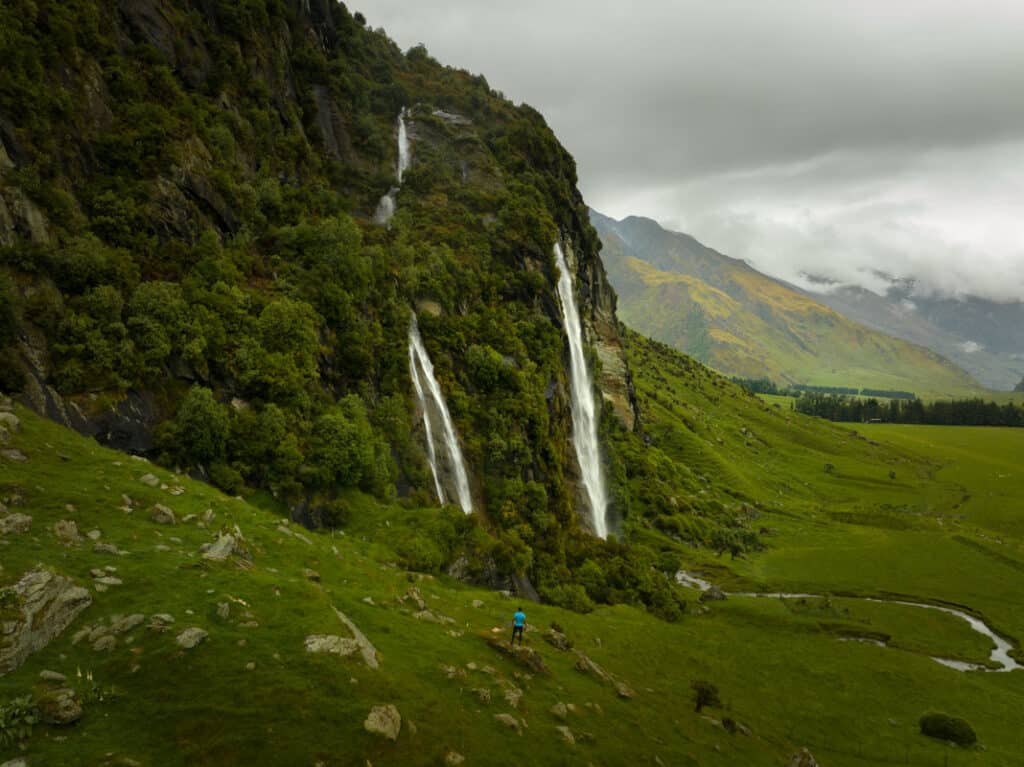 wishbone-falls-new-zealand-waterfalls