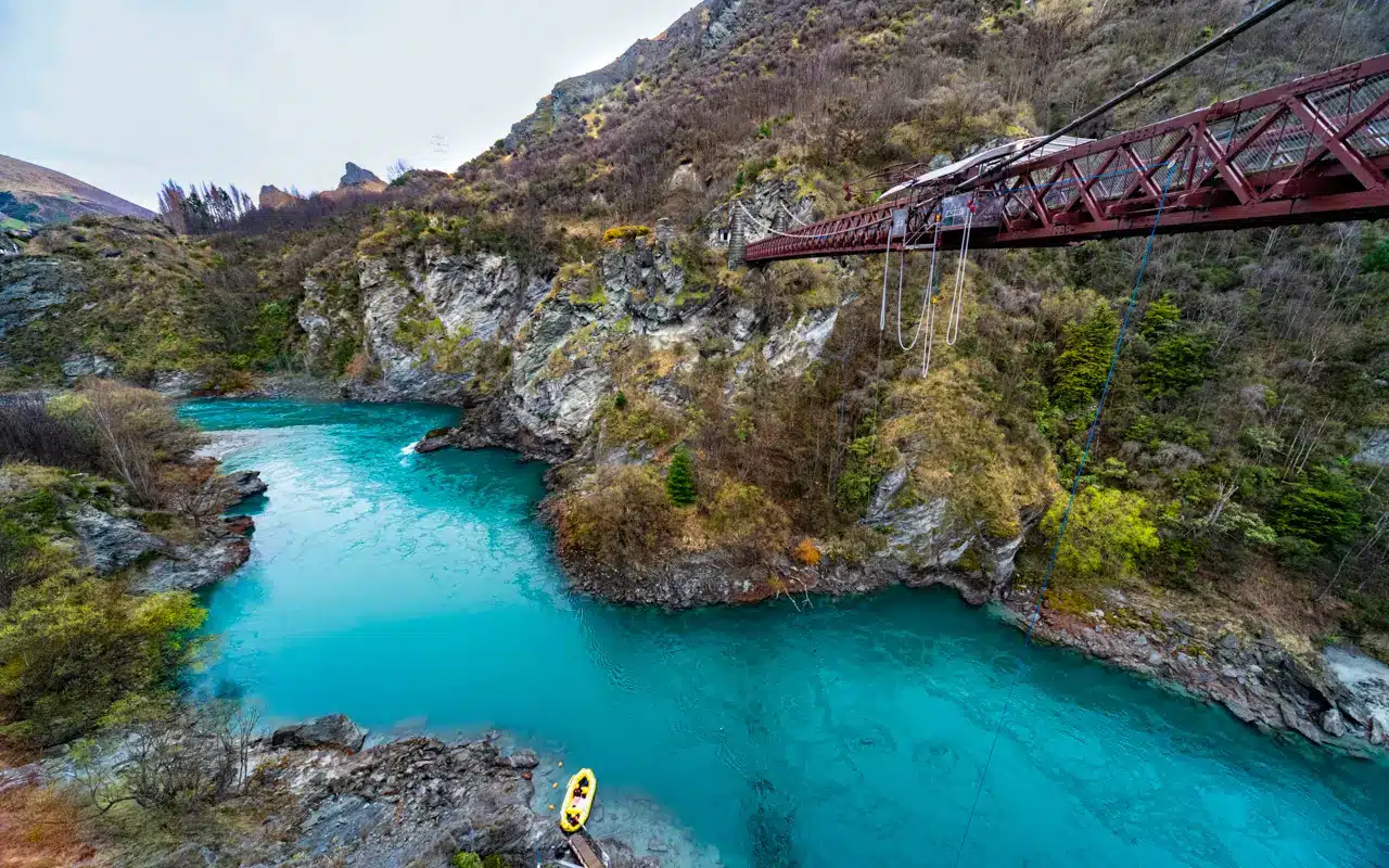 bungyjump-queenstown bungyjump-queenstown