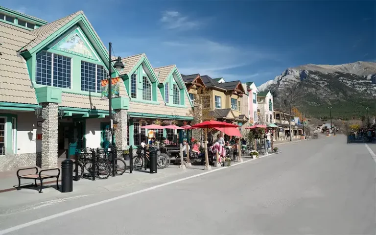 canmore-restaurants.jpg-2