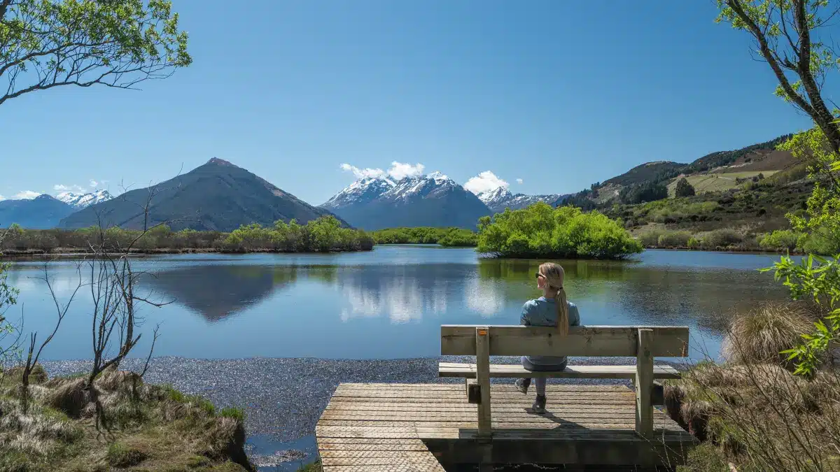 glenorchy-boardwalk-bench-ilse glenorchy-boardwalk-bench-ilse
