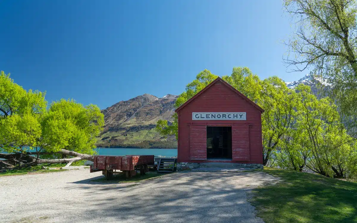 glenorchy-shed