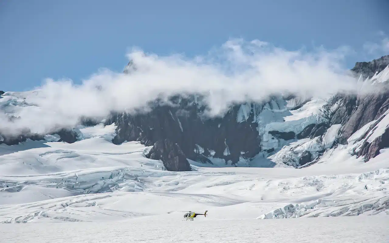 heli-glacier heli-glacier