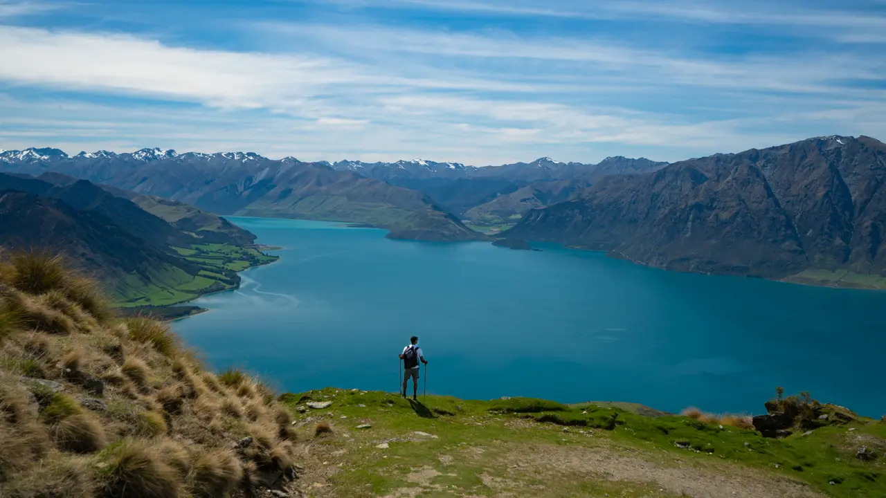 isthmus-peak-lake-hawea-viewpoint-atiba isthmus-peak-lake-hawea-viewpoint-atiba