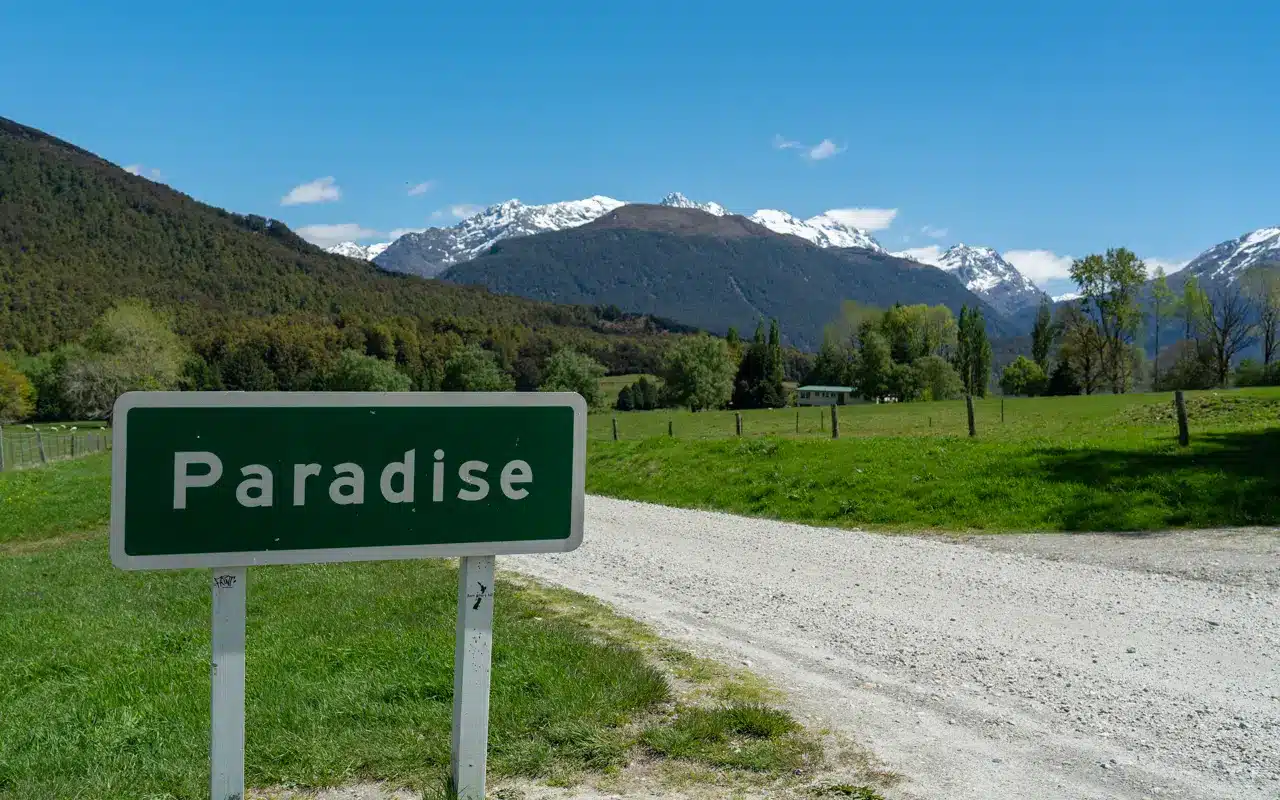paradise-sign-new-zealand