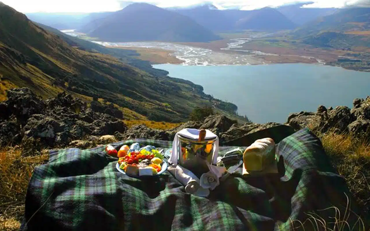 picnic-helicopter-tour picnic-helicopter-tour