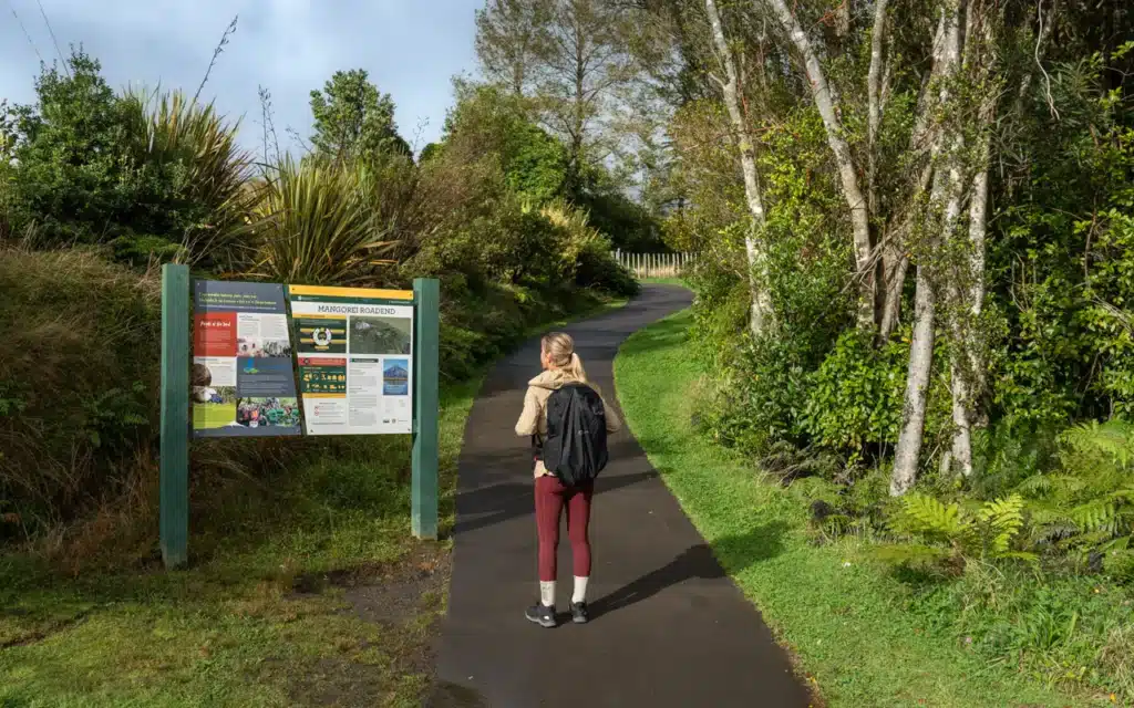 pouakai-tarns-walk-trailhead pouakai-tarns-walk-trailhead