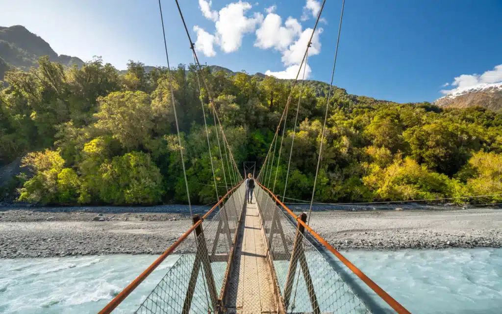 swing-bridge-crossing-roberts-point-track