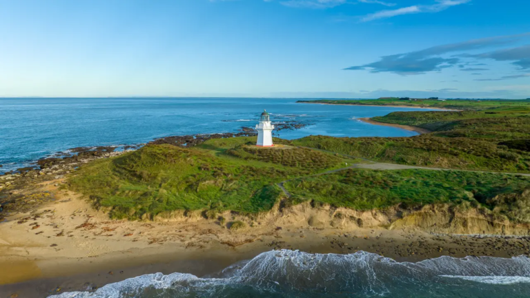 Waipapa-Point-Lighthouse